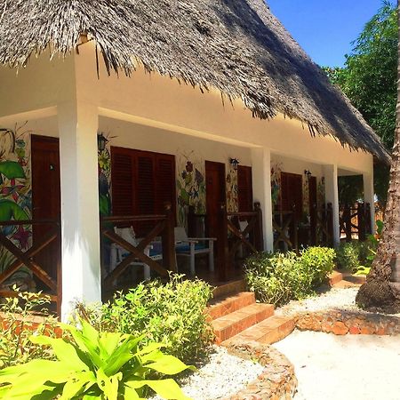 Waikiki Resort Làng Làng Pwani Mchangani Ngoại thất bức ảnh