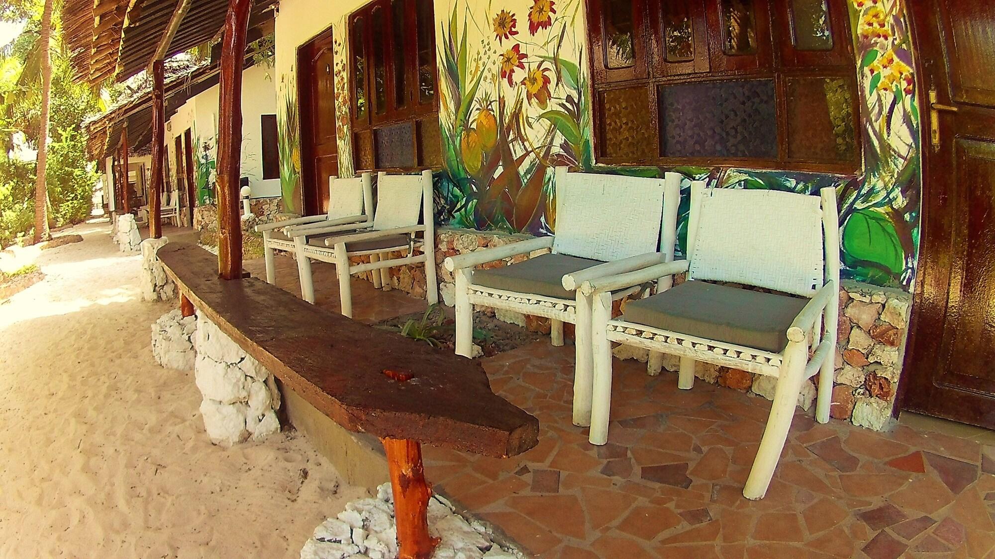 Waikiki Resort Làng Làng Pwani Mchangani Ngoại thất bức ảnh