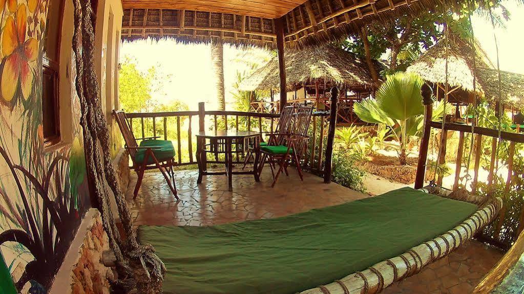 Waikiki Resort Làng Làng Pwani Mchangani Ngoại thất bức ảnh